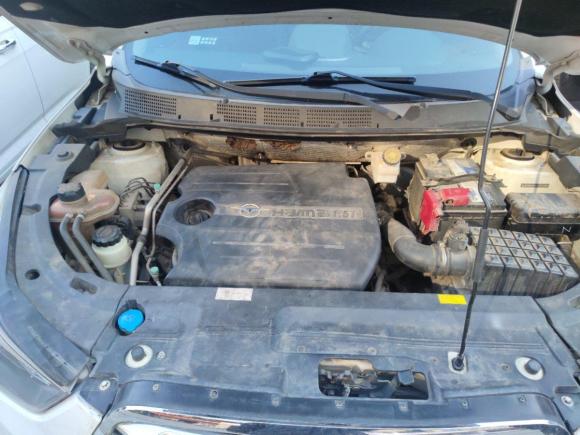 [南昌·赣A] 二手海马海马S52015款 1.5T CVT旗舰型