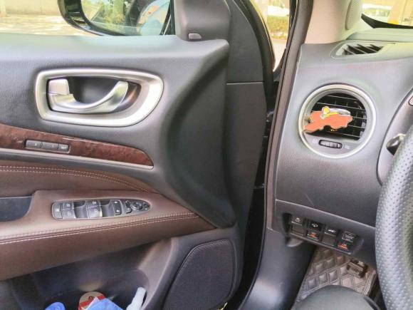 [北京·京N] 二手英菲尼迪英菲尼迪QX602016款 2.5 S/C Hybrid 四驱全能版 国V