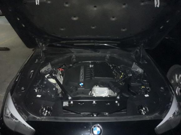 [青岛·鲁B] 二手宝马宝马5系GT2015款 535i xDrive