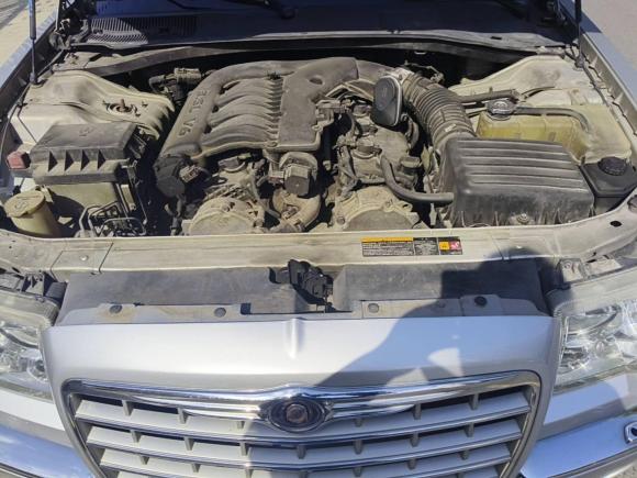 [苏州·苏E] 二手克莱斯勒克莱斯勒300C2006款 3.5L 豪华领航版