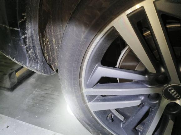 [无锡·苏B] 二手奥迪奥迪Q5L2018款 40 TFSI 荣享时尚型 国VI