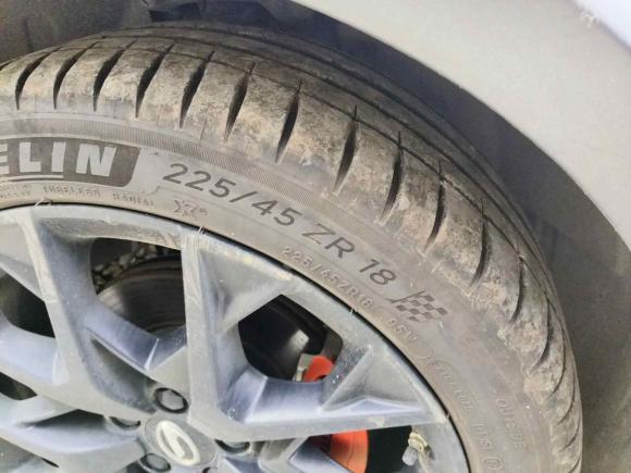 [佛山·赣A] 二手广汽传祺影豹2022款 270T DCT J16 R-style赛道版