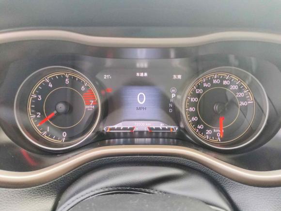 [成都·川A] 二手Jeep自由光2017款 2.0L 优越版