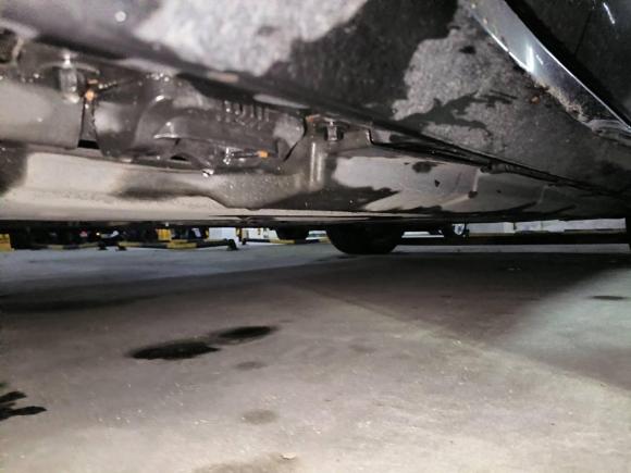 [广州·粤A] 二手奔驰奔驰R级2017款 R 320 4MATIC 豪华型臻藏版