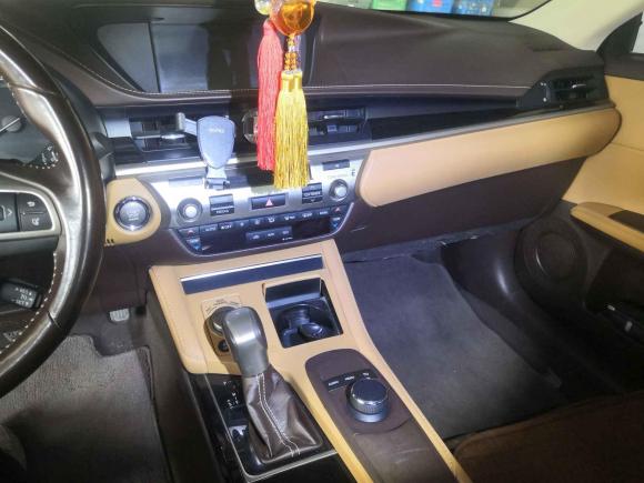 [上海·沪E] 二手雷克萨斯雷克萨斯ES2015款 200 精英版