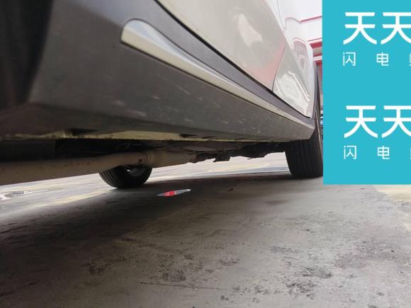 [无锡·苏B] 二手荣威荣威RX52018款 20T 两驱自动旗舰版