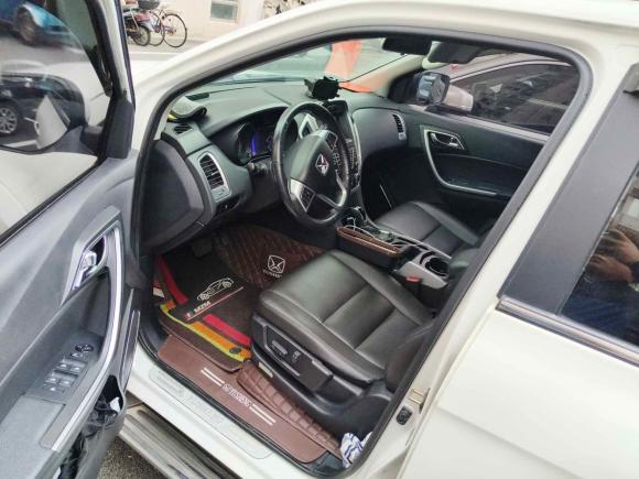 [上海·沪B] 二手江铃驭胜S3502014款 2.4T 自动两驱柴油豪华天窗版7座