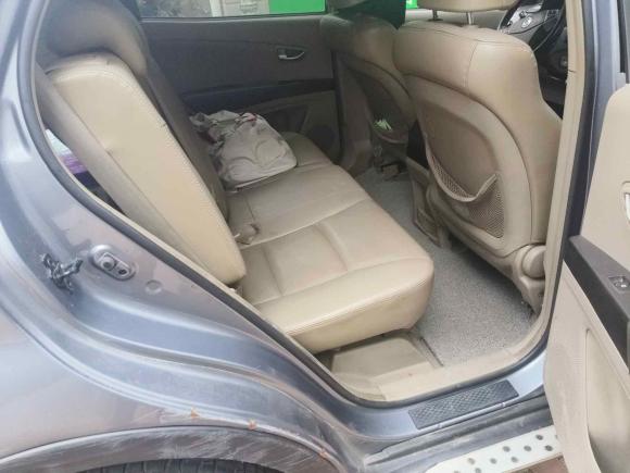 [武汉·鄂A] 二手双龙柯兰多2011款 2.0T 柴油两驱自动豪华导航版