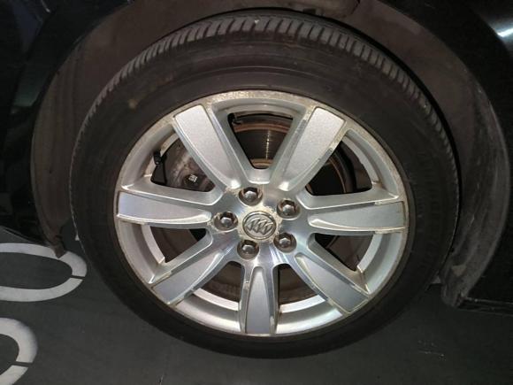 [西安·陕A] 二手别克君越2009款 2.4L豪华版