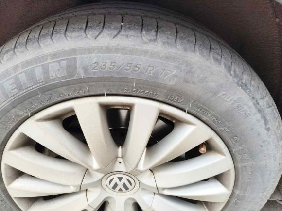 [无锡·苏B] 二手大众辉腾2012款 3.0L 商务型