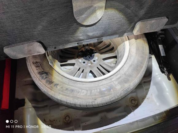 [广州·粤A] 二手现代北京现代ix352013款 2.0L 自动两驱智能型GLS 国IV