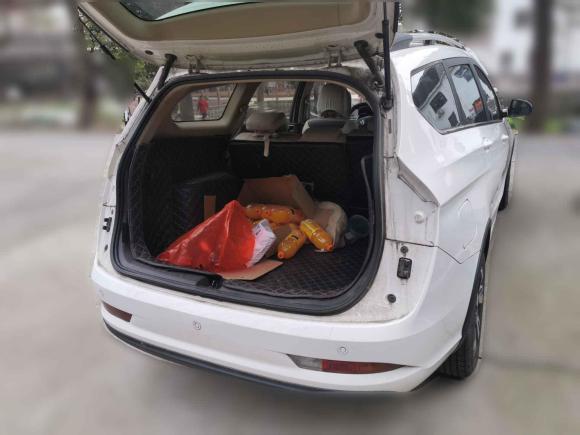 [无锡·苏B] 二手宝骏宝骏310W2017款 1.5L 手动时尚型 国VI