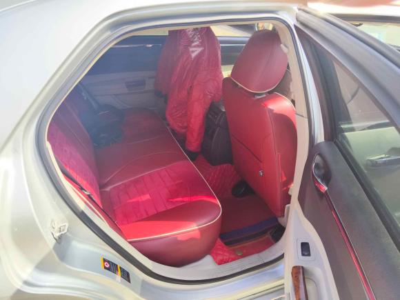 [苏州·苏E] 二手克莱斯勒克莱斯勒300C2006款 3.5L 豪华领航版