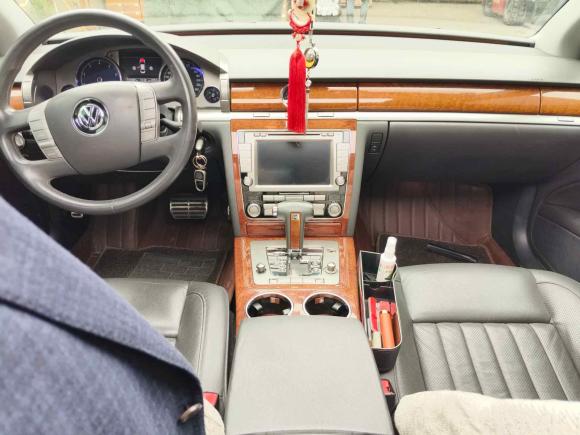 [无锡·苏B] 二手大众辉腾2012款 3.0L 商务型