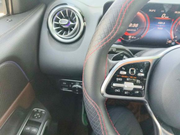 [嘉兴·浙D] 二手奔驰奔驰GLB2021款 GLB 200 动感型