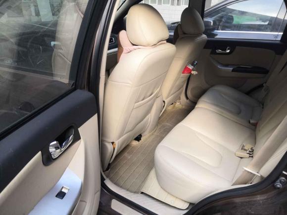 [广州·粤A] 二手海马海马S72013款 2.0L 自动智尚型