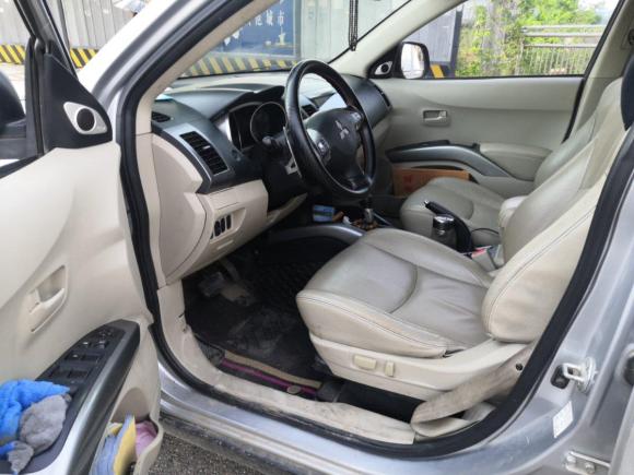 [武汉·鄂A] 二手三菱欧蓝德2006款 3.0 豪华型