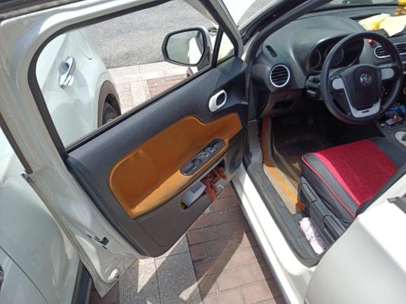 [无锡·苏B] 二手名爵名爵3SW2015款 1.5L AMT精英型