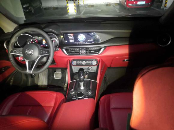 [宁波·浙B] 二手阿尔法·罗密欧Stelvio斯坦维2017款 2.0T 200HP 豪华版