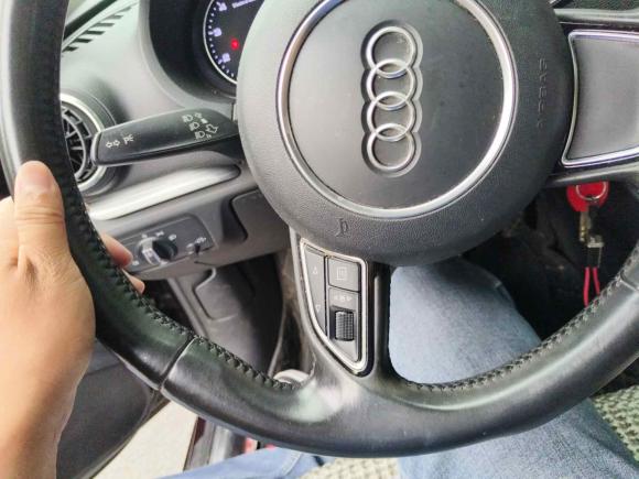 [苏州·苏E] 二手奥迪奥迪A32015款 Sportback 35 TFSI 百万纪念智领型