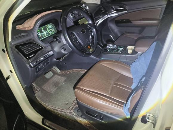 [深圳·粤B] 二手比亚迪唐新能源2015款 2.0T 四驱旗舰型