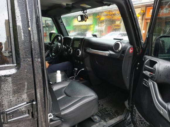 [西安·陕A] 二手Jeep牧马人2015款 2.8TD Sahara 四门舒享版