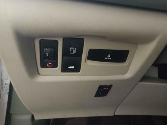 [深圳·辽A] 二手雪铁龙雪铁龙C4L2013款 1.6L 自动劲享版