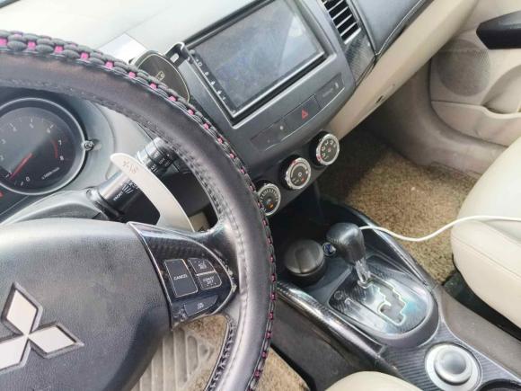 [温州·浙C] 二手三菱欧蓝德2010款 劲界 2.4 时尚版