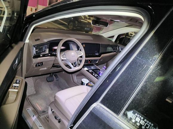 [上海·沪D] 二手大众威然2022款 330TSI 豪华版