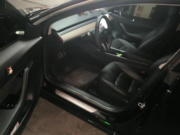 [武汉·鄂A] 二手特斯拉Model 32020款 标准续航后驱升级版