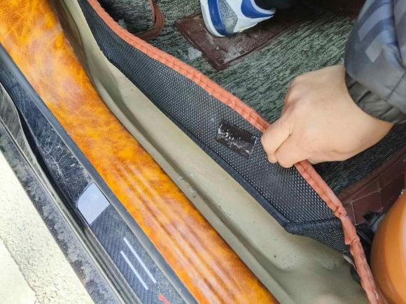 [青岛·鲁B] 二手克莱斯勒克莱斯勒300C2006款 2.7L 豪华版