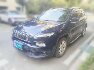 Jeep自由光2016款 2.0L 优越版