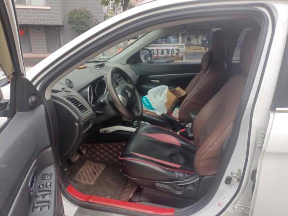 [金华·浙G] 二手三菱劲炫ASX2013款 2.0L CVT两驱精英版