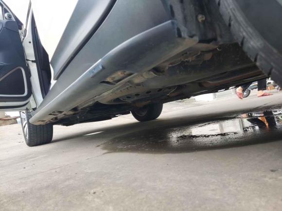 [上海·鄂J] 二手纳智捷大7 SUV2015款 2.2T 两驱智尊型