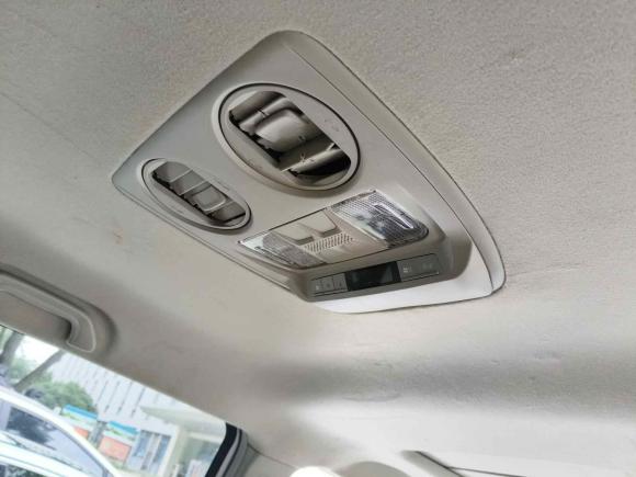 [成都·川A] 二手比亚迪比亚迪M62013款 2.4L 手动尊贵型