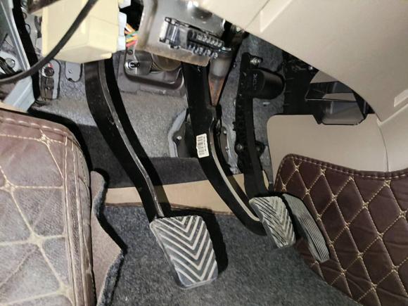 [西安·陕A] 二手起亚狮跑2013款 2.0L 手动两驱版GL