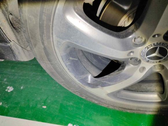 [武汉·鄂A] 二手奔驰奔驰E级2019款 E 300 L 运动时尚型