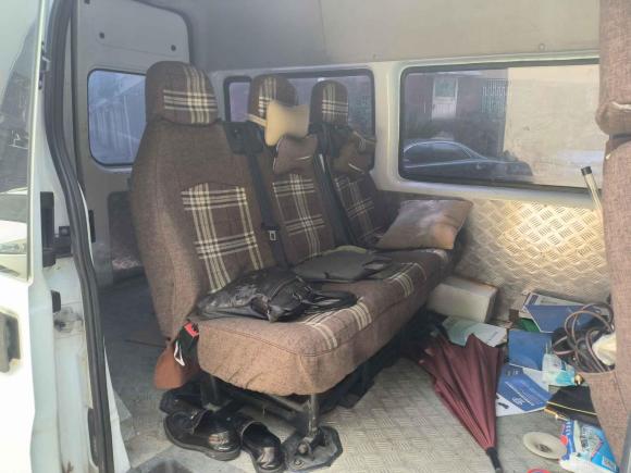 [台州·鄂C] 二手福特全顺2017款 2.0T柴油厢式运输车短轴中顶国V