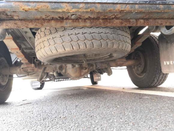 [无锡·苏B] 二手依维柯依维柯得意2009款 2.5T-A35 7座