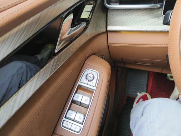 [广州·粤A] 二手红旗红旗H92020款 2.0T 智联旗畅版