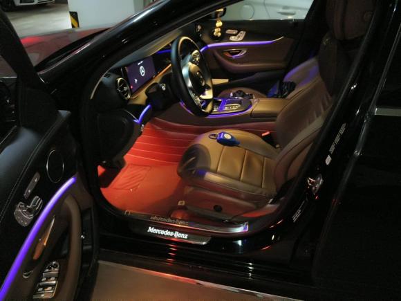 [武汉·鄂A] 二手奔驰奔驰E级2020款 E 300 L 运动时尚型