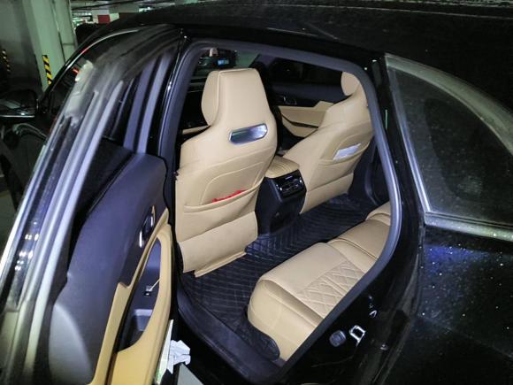 [杭州·浙A] 二手长安长安UNI-K2021款 2.0T 卓越型