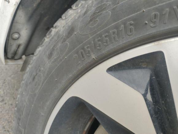 [宁波·浙B] 二手荣威荣威3602017款 1.5L 手动豪华版