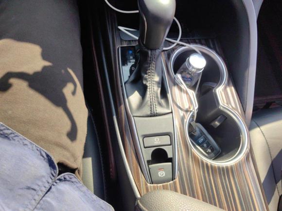 [上海·渝A] 二手丰田凯美瑞2019款 2.0G 豪华版 国V