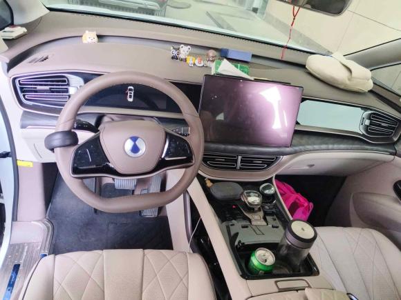 [武汉·鄂A] 二手腾势腾势D92022款 DM-i 1040 尊贵型