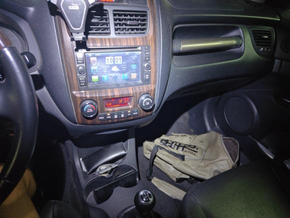 [深圳·粤B] 二手起亚狮跑2013款 2.0L 手动两驱版GLS