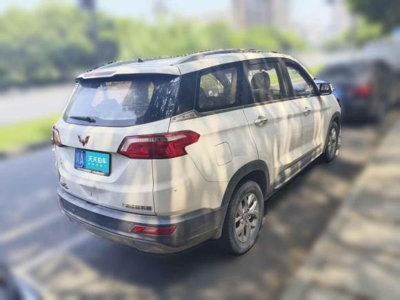 [成都·川A] 二手五菱汽车五菱宏光S32018款 1.5L 手动豪华型 国V