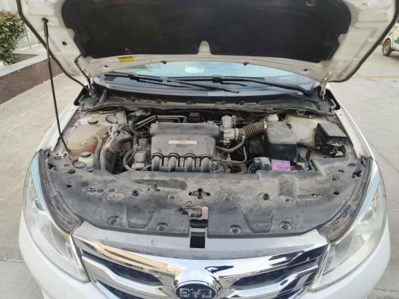 [南通·苏F] 二手比亚迪速锐2015款 1.5L 手动舒适型