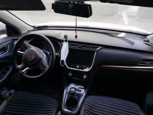 [济南·鲁J] 二手荣威荣威RX32018款 1.6L 手动精英版