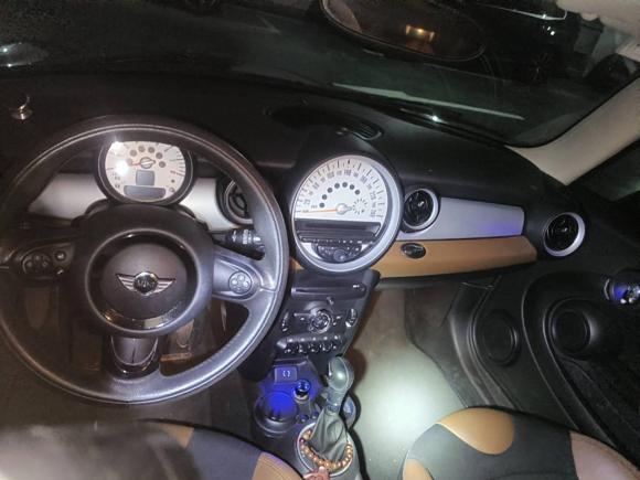 [上海·沪F] 二手MINIMINI2011款 1.6L COOPER Fun